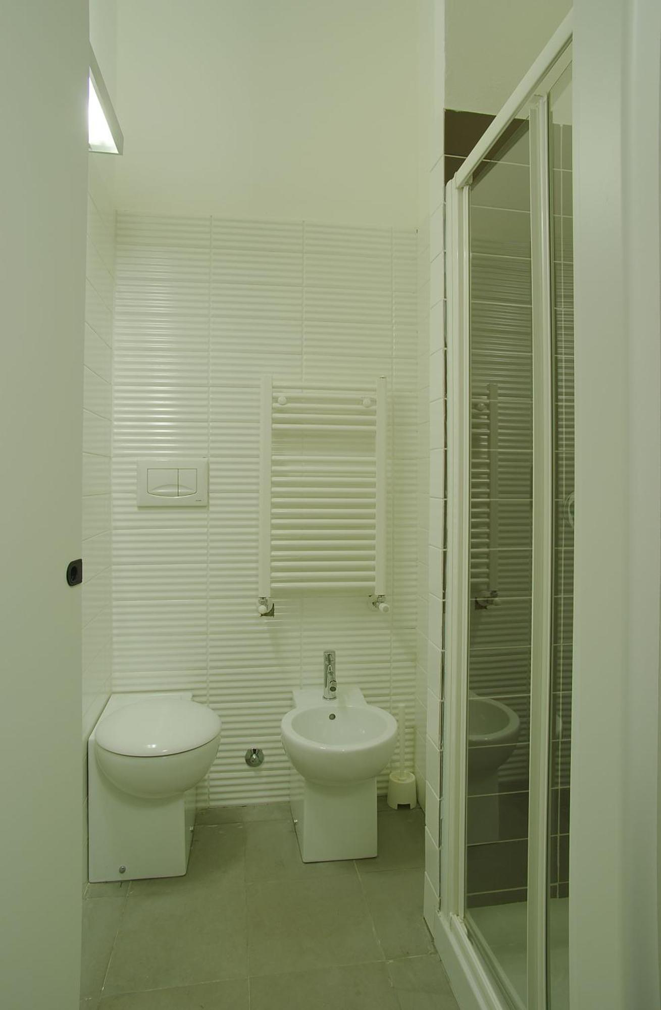 One-Bedroom Apartment,822721103:JPEG