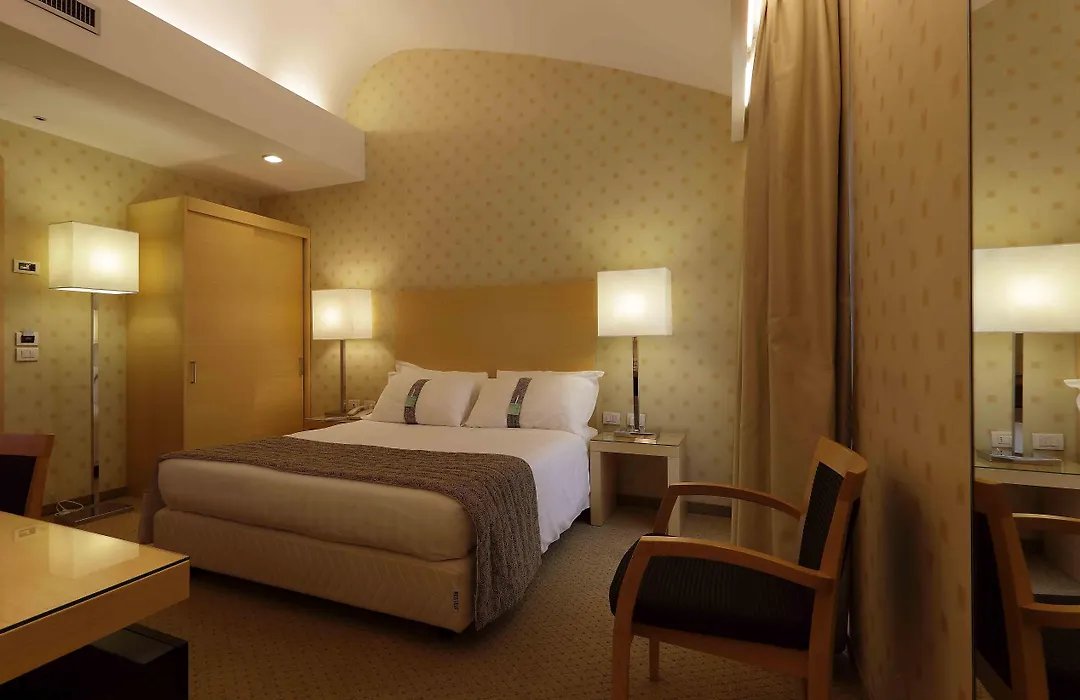 Holiday Inn Milan Garibaldi Station By Ihg-1
