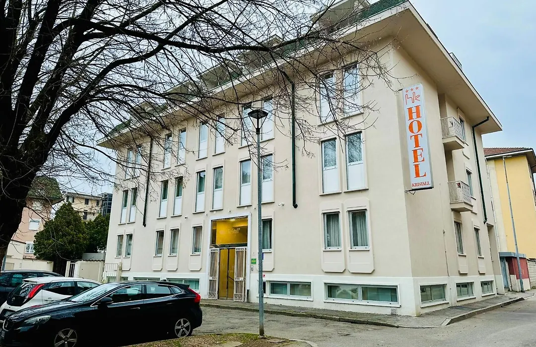 Hotel Kristall-1