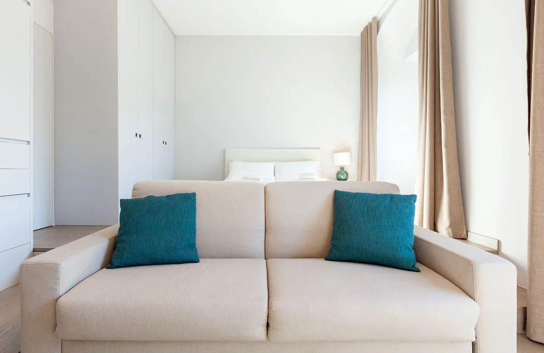 Easyhomes-Duomo Suites & Apartments-1
