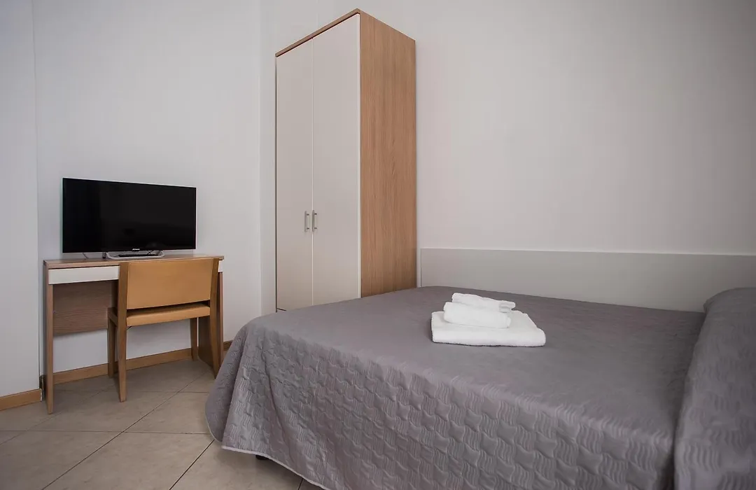 Hotel Amico Milano Certosa-1
