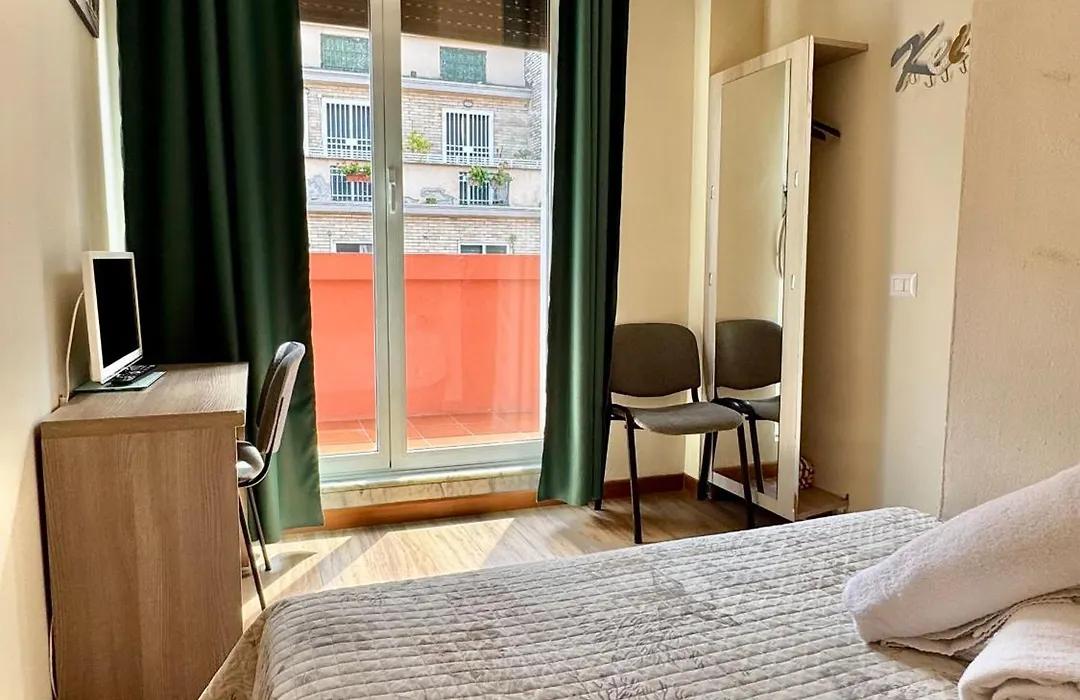 Bovisa House B&B Private Rooms-1