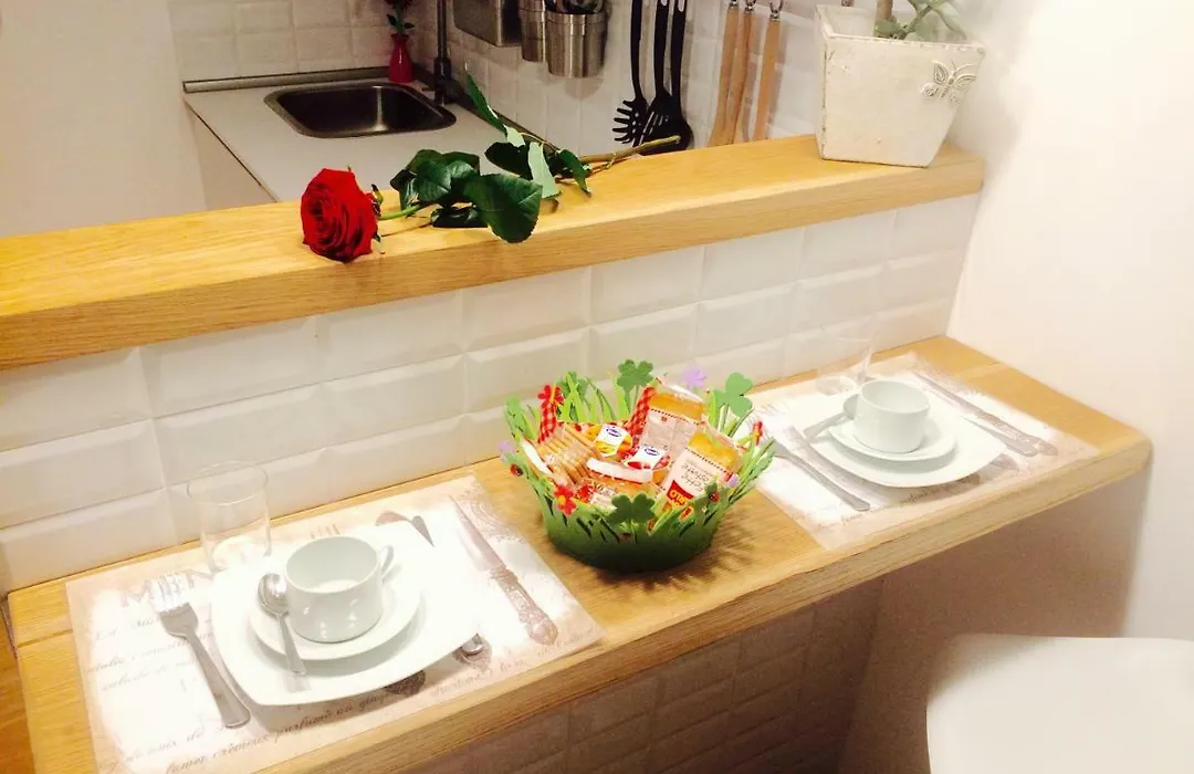 Repubblica One Room Apartment-1