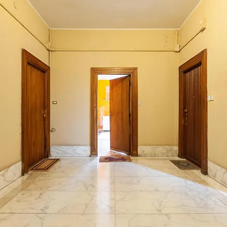 Ticinese Master Guest Apartment Close To Duomo-3