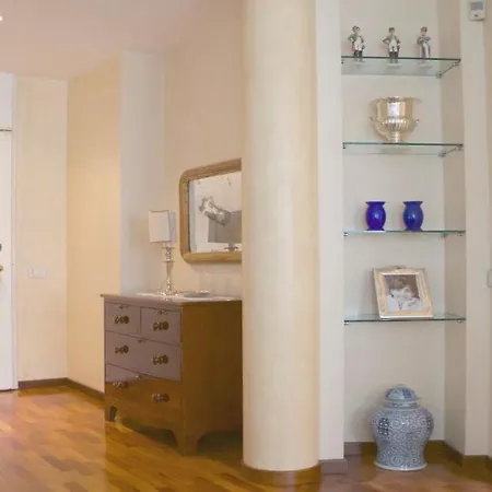Stylish Room In Milano-2