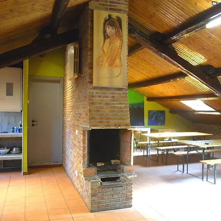 Hostel California-3
