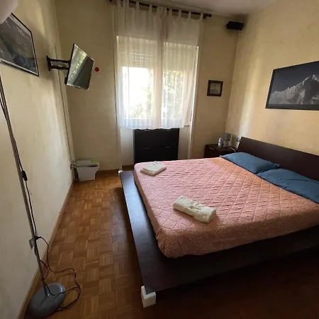 Impeccable Bnb In Milan Next To M1 Metro 10 Mins Away From Duomo Wi-Fi Feel Like Home-2