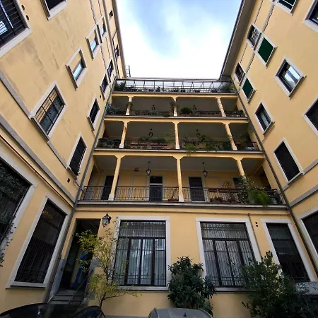 Luxury Design Apartment Carlo Maggi-2