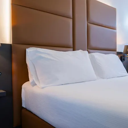 London Hotel-2