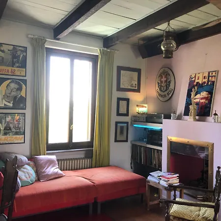 Apartment With Terrace In Milano Navigli-3