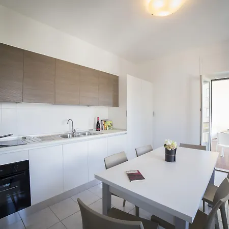Aurum Aparthotels Gambara-3
