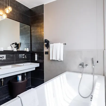H2C Hotel Milanofiori-3