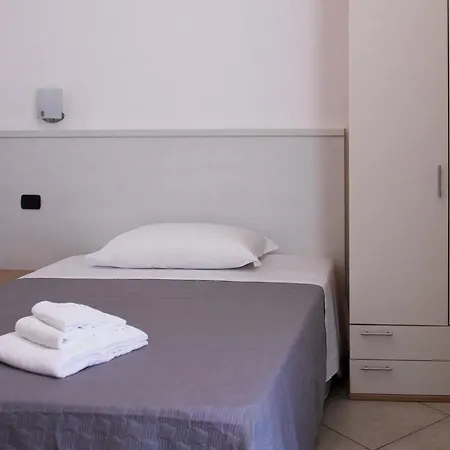Hotel Amico Milano Certosa-3