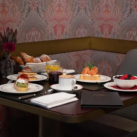 Radisson Collection Hotel, Palazzo Touring Club Milan-2