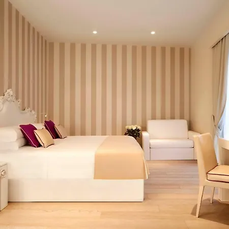 Rooms Milano Duomo-2