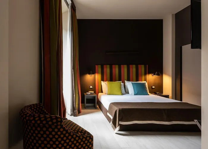 Fifty House Hotel Milão 5 estrelas