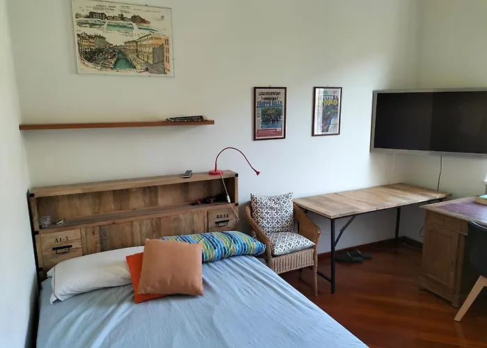 Stanza In Zona Solari In Appartamento Incantevole Milão