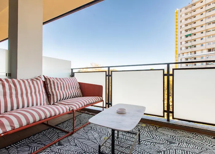 Daplace - Corso Sempione Suites Milão